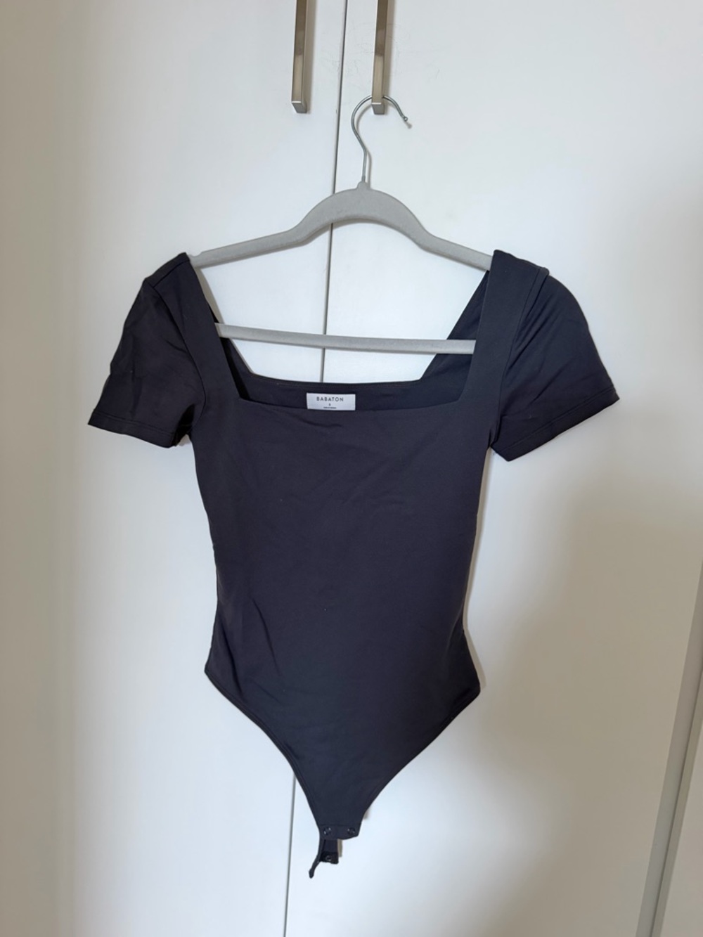 Babaton Black Square-Neck Short Sleeve Bodysuit - Sleek Fit